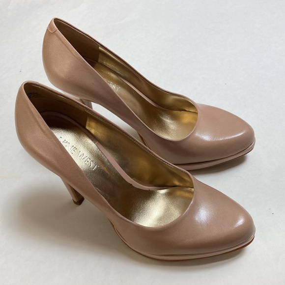 Heels two inches pink cream - Picture 3 of 10